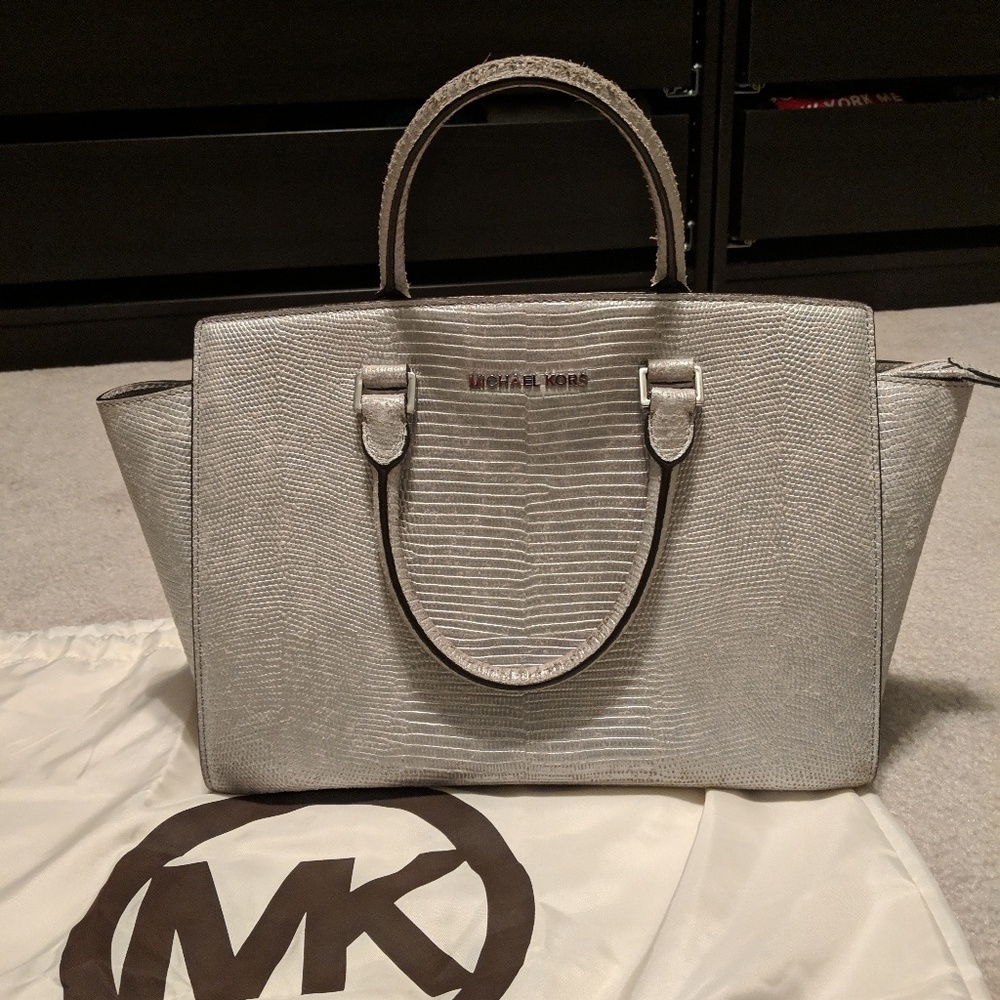Michael Kors Selma Saffiano Leather Medium Satchel